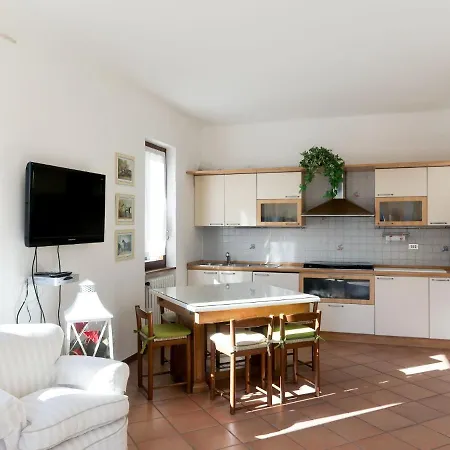 Locazione Turistica Paola Appartement *